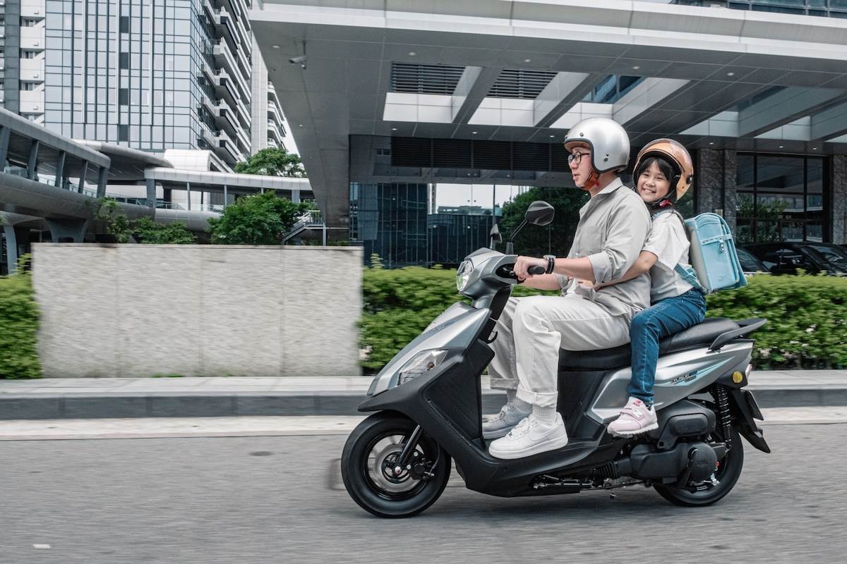 全新迪爵搭載「EnMIS引擎科技」，為一級油耗表現。（圖／SYM提供）