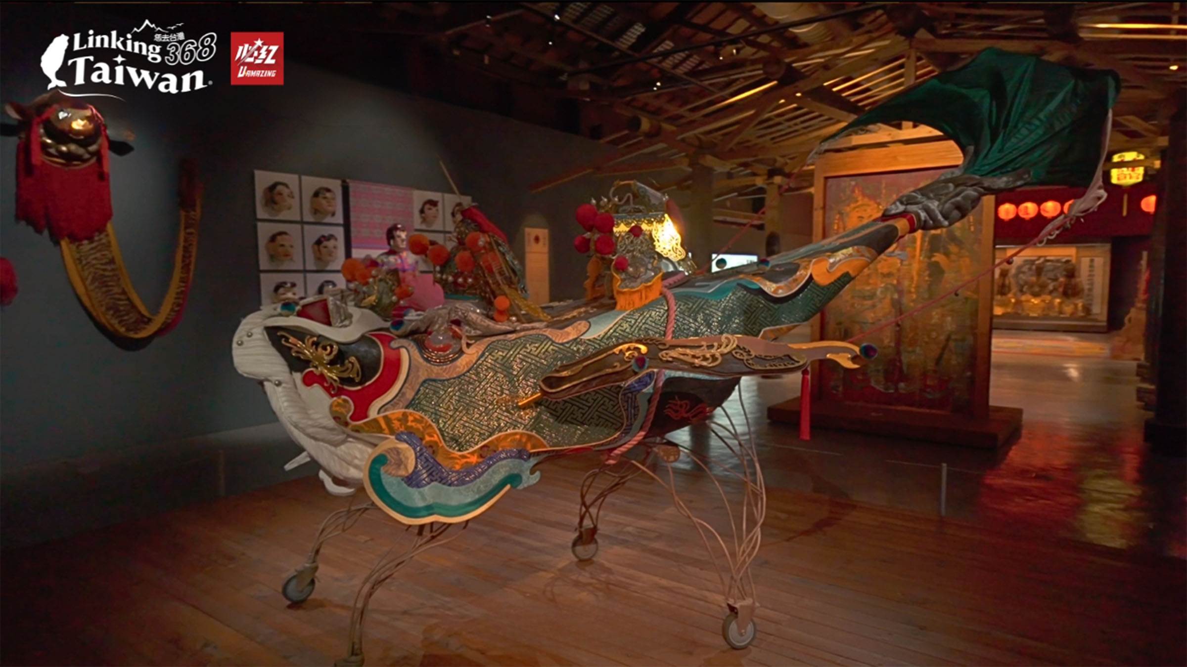 《鯤島神舟》靈感源自台灣王爺信仰，是為王爺量身打造的現代座駕——是一艘融合傳統信仰與未來想像的太空艙。「鯤」是神話中的大魚，「鯓」是看似大魚背部隆起輪廓的浮島沙洲。（圖／《Linking 368 Taiwan 恁去台灣》提供）