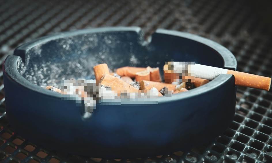 全市亂丟一般廢棄物的裁罰案件中,光是亂丟菸蒂就高達2,855件。(示意圖/翻攝自pexels)