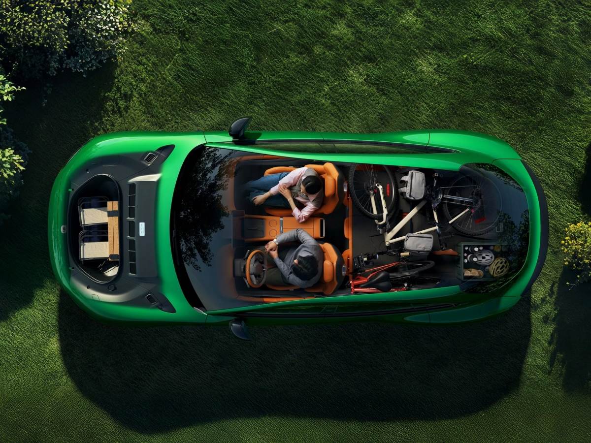 車身尺碼逼近Model X，車內空間表現相當優異。（圖／小米提供）