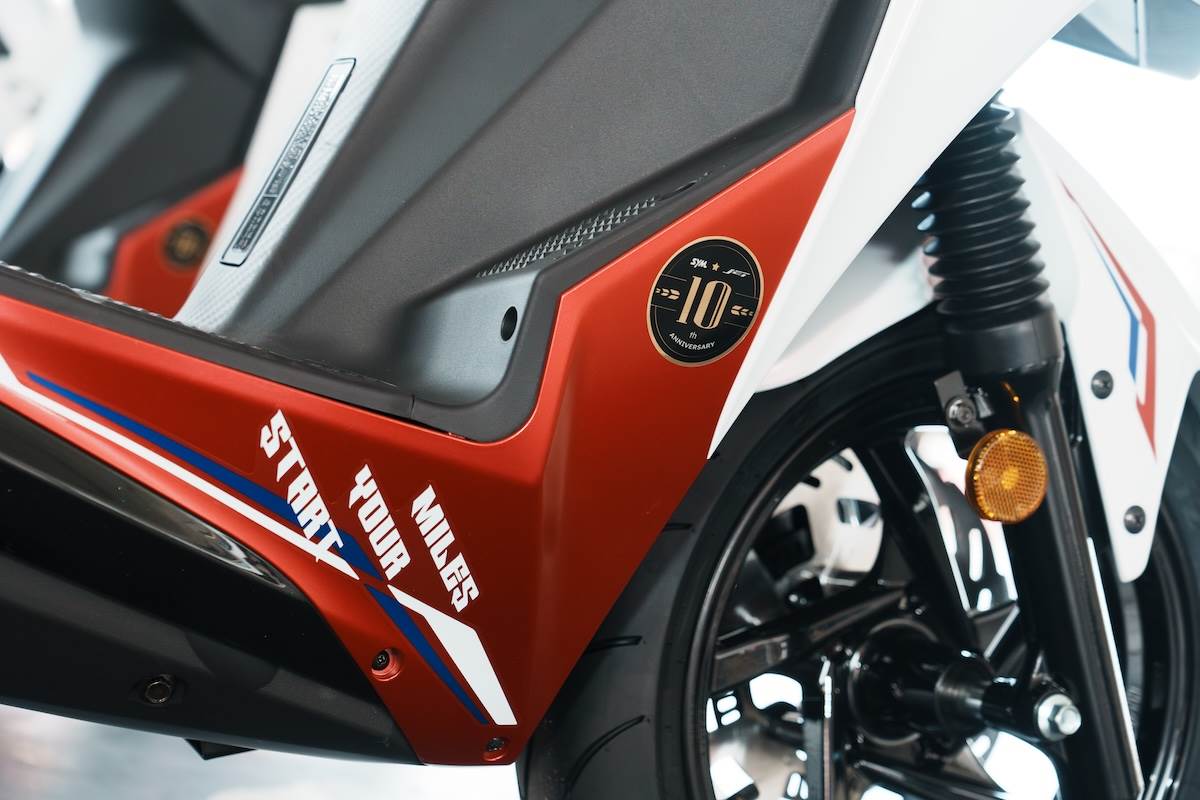 「連冠十周年特式版」為JET SL+ SuperC專屬塗裝。（圖／林昱丞攝影）