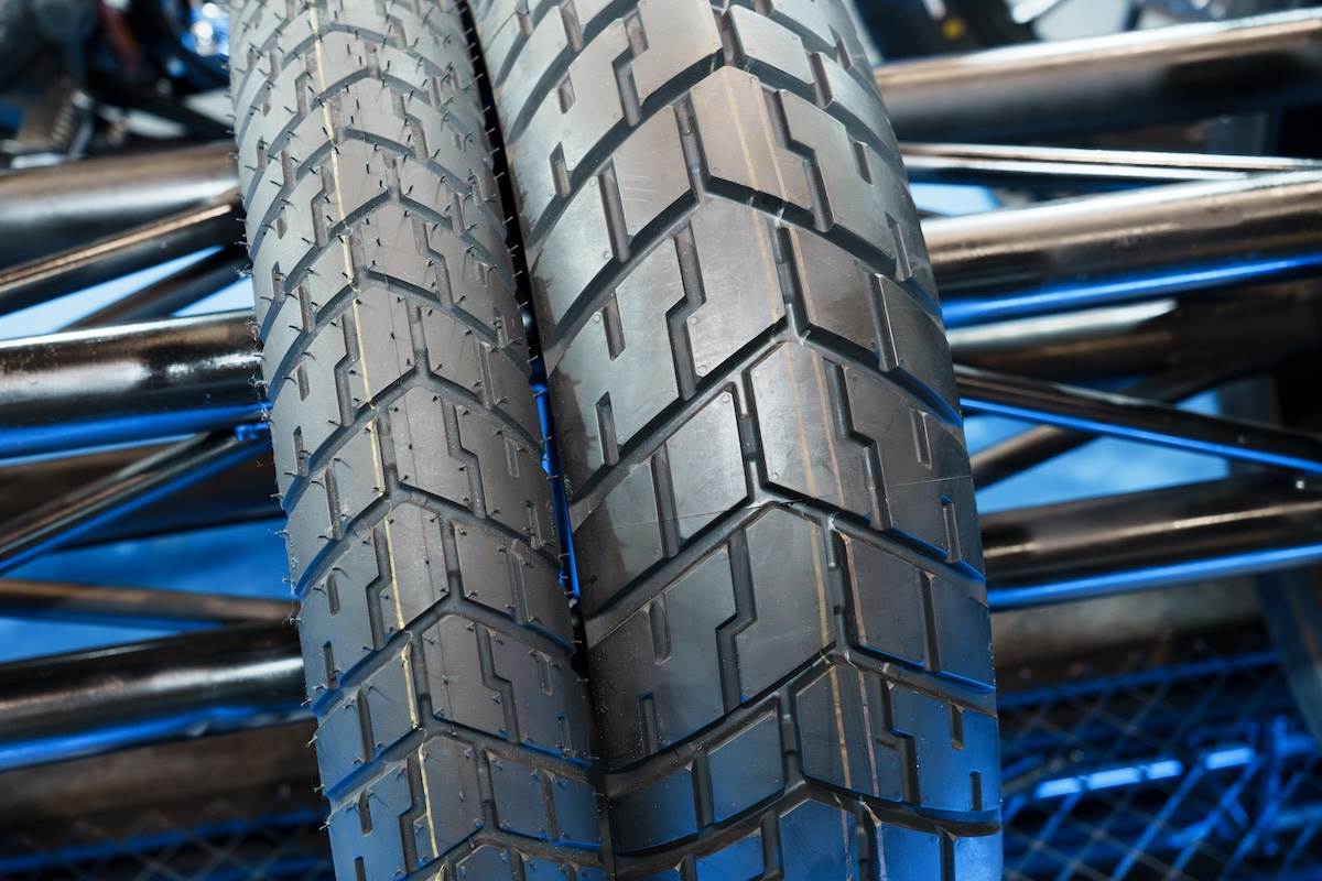 TRAILHOUND STR胎體結構採用「零度鋼絲技術」搭配「高科技合成纖維材質」，提供優異的操控手感與靈活度。（圖／林昱丞攝影）