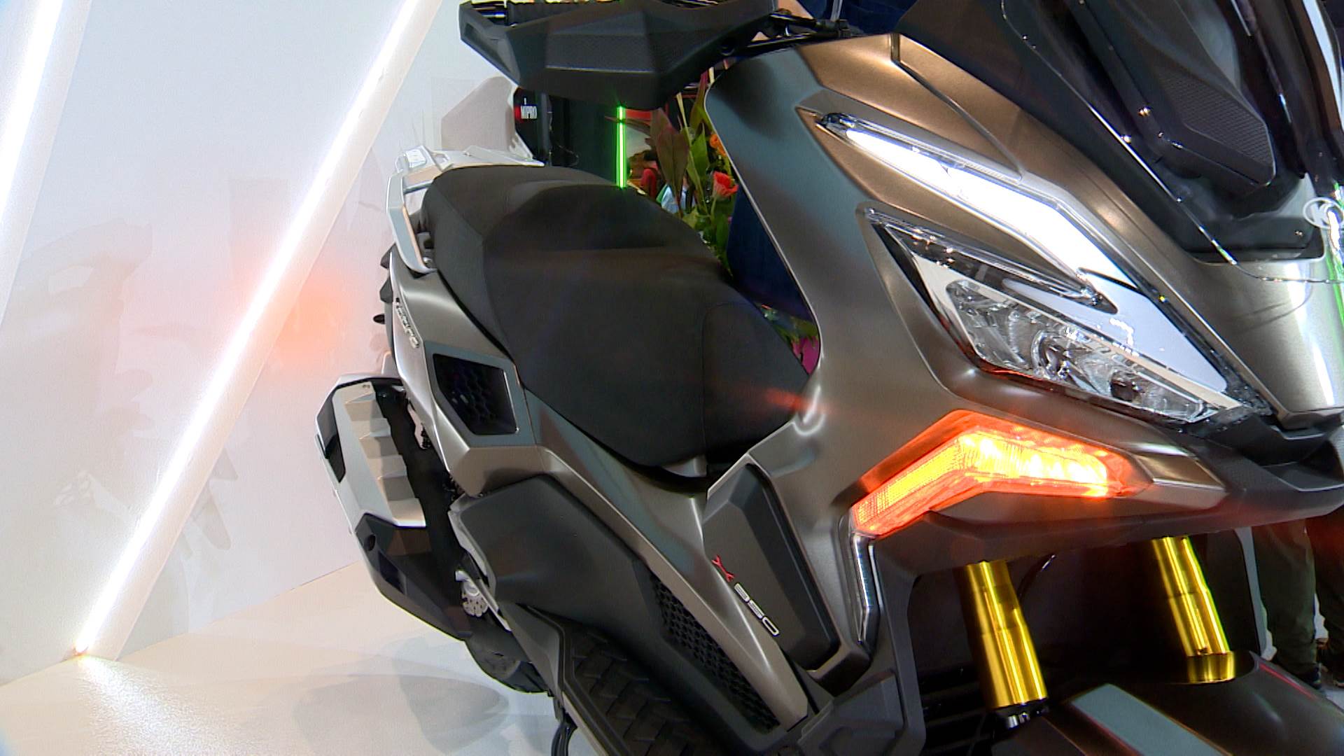 剛上任光陽集團董事長的柯俊斌更加碼拋出，噴射電腦元件四年加倍保固的創舉。