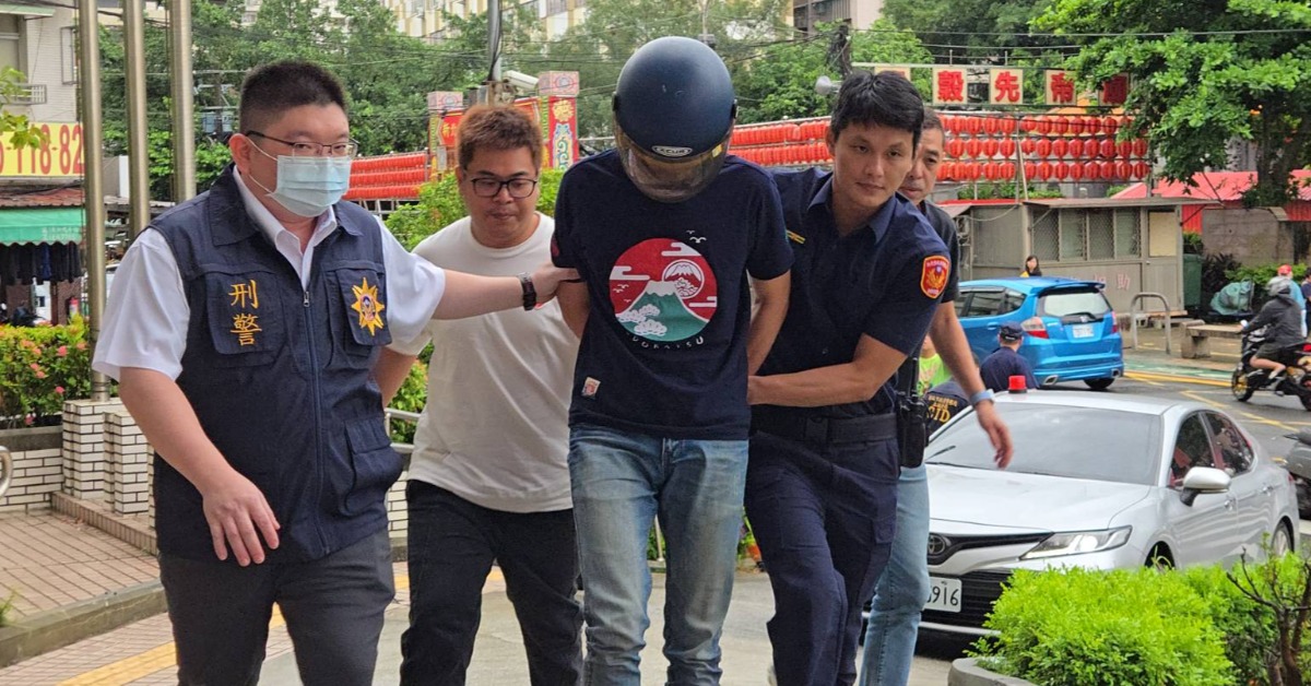 謝嫌被帶回分局。（圖／記者游承霖攝影）