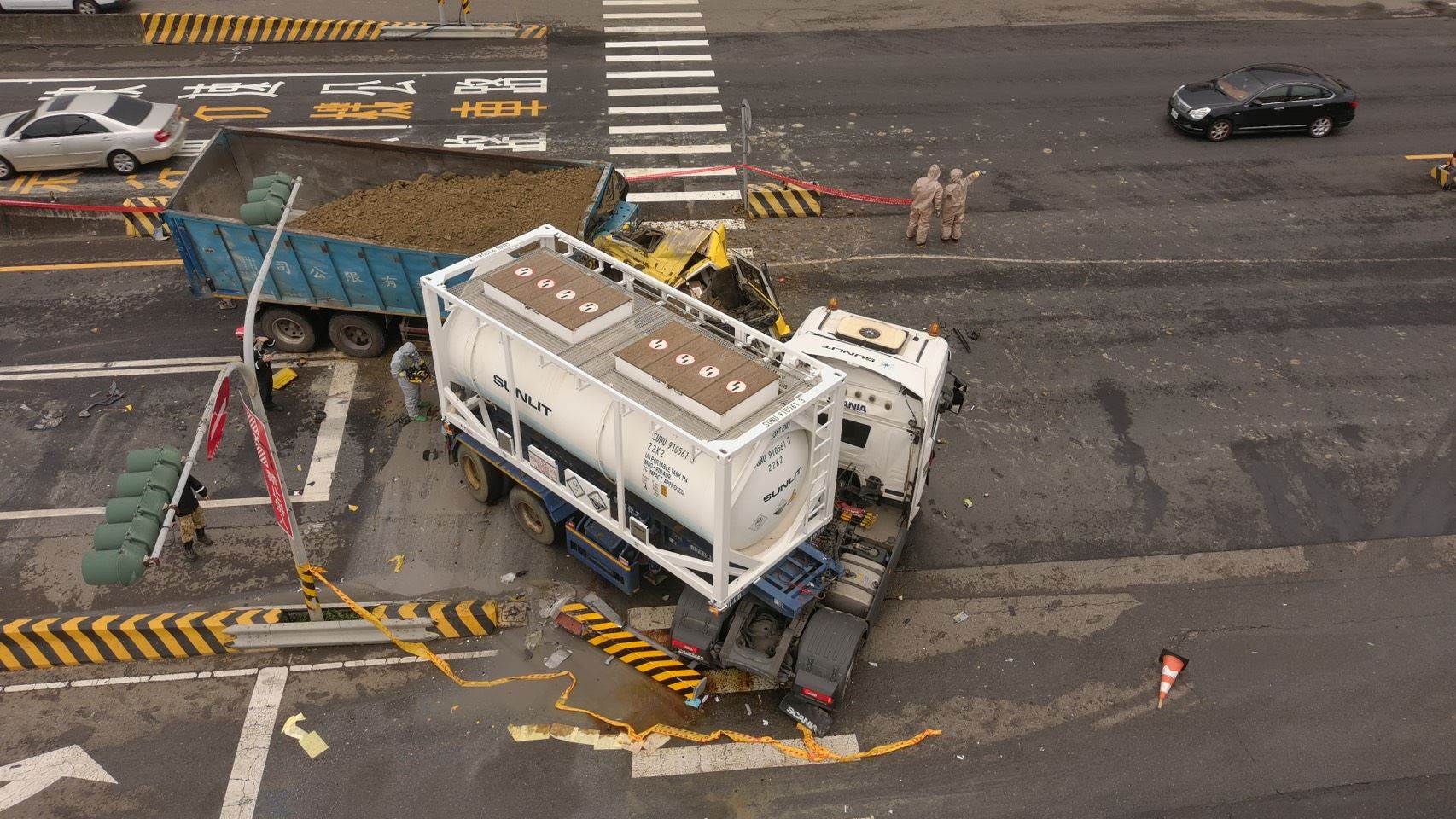 3fde99ed-5466-4982-83e5-6e7fdd4add06