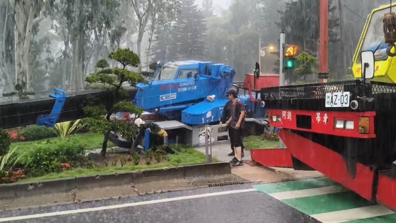 c2bec0ff-d1af-4e27-8a1f-337873b1cde4.mp4_snapshot_00.00