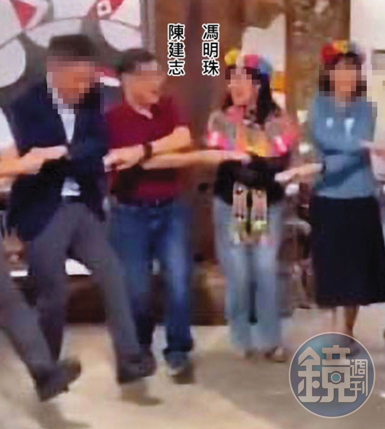 ed58ec1f-afd7-46f6-879a-545a1a1a1f77-w1600