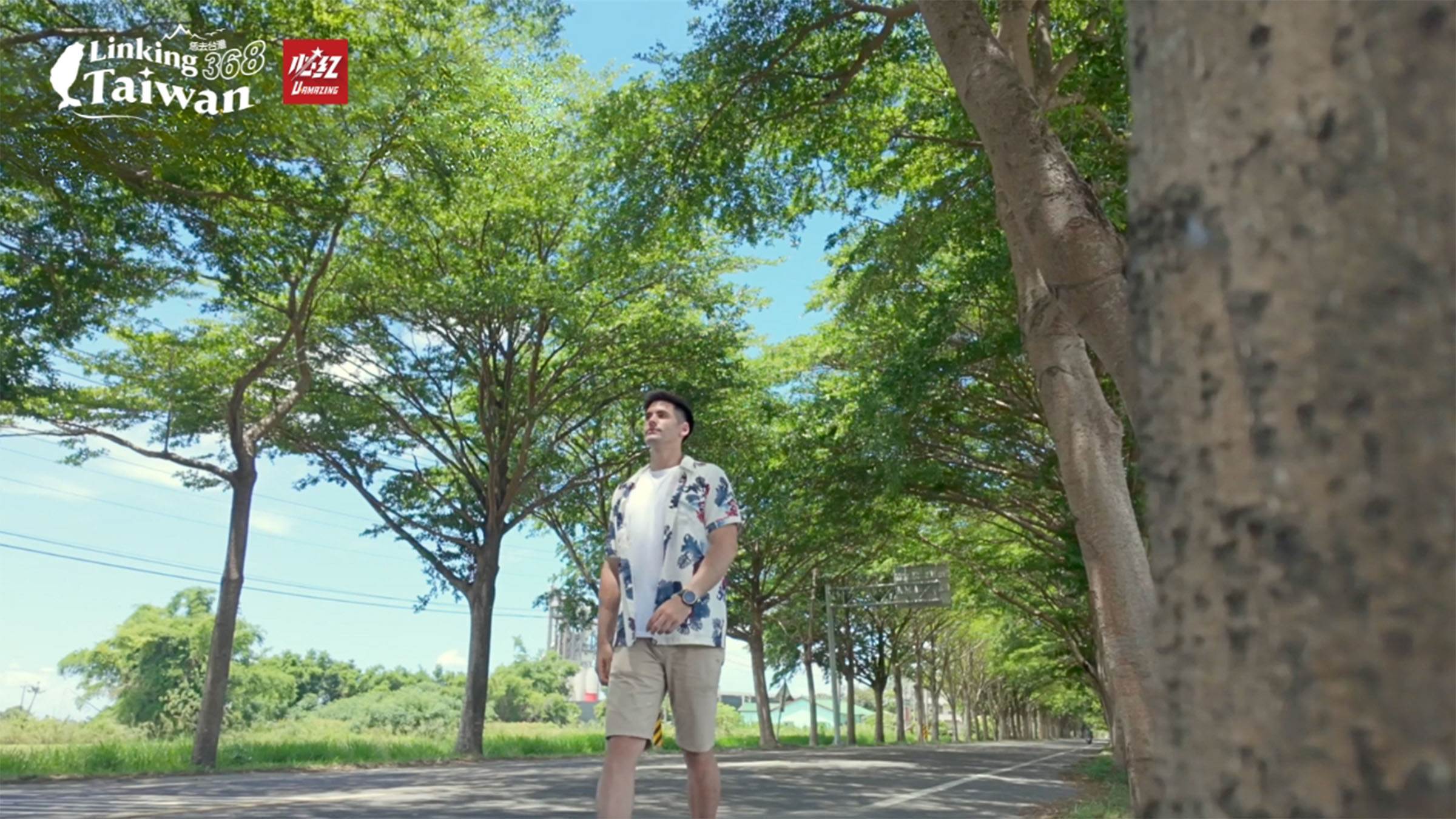 肯納在畫面中提到：「學甲這個地方，其實過去是蕭壟社的支社-史椰甲社。史椰甲念久就是「學甲」了！歷史真的很有趣！」（圖／《<a href='/search/tags/恁去台灣/' target='_blank'>恁去台灣</a>》提供）