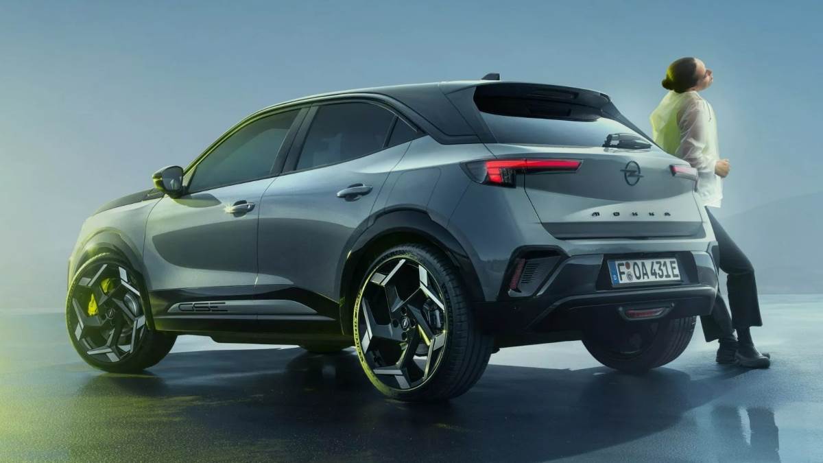 車輛有更多空力套件加持，搭配上特殊輪圈與醒目的黃色卡鉗相當有特色。（圖／Opel提供）