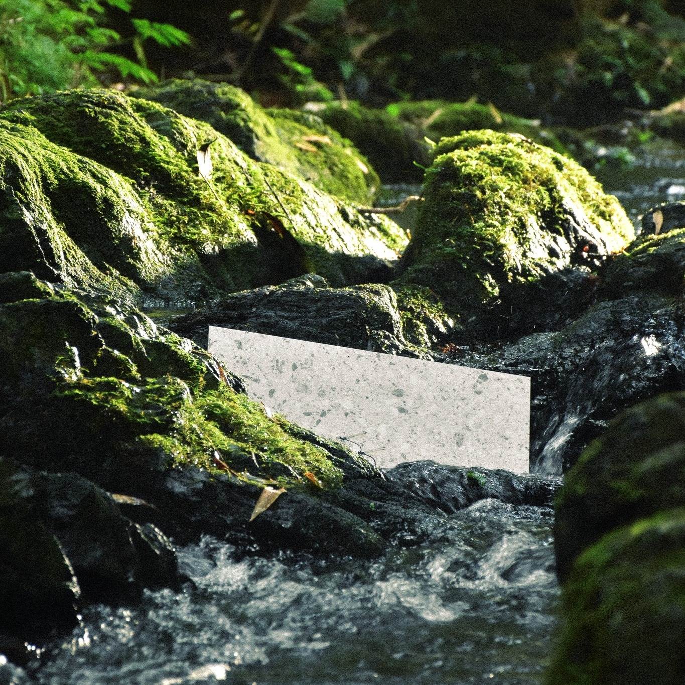 品牌全新「生活美學篇」廣告中,也展現新款大自然紋理的設計風格。（圖／三洋磁磚提供）