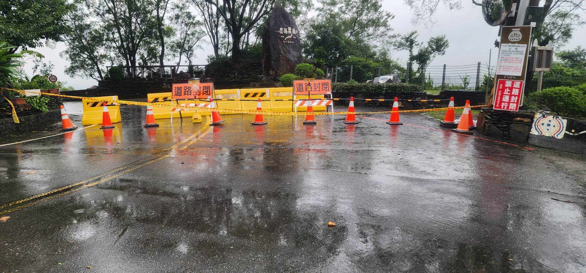 48399371-2ca1-41bb-9903-a13f40223a7b