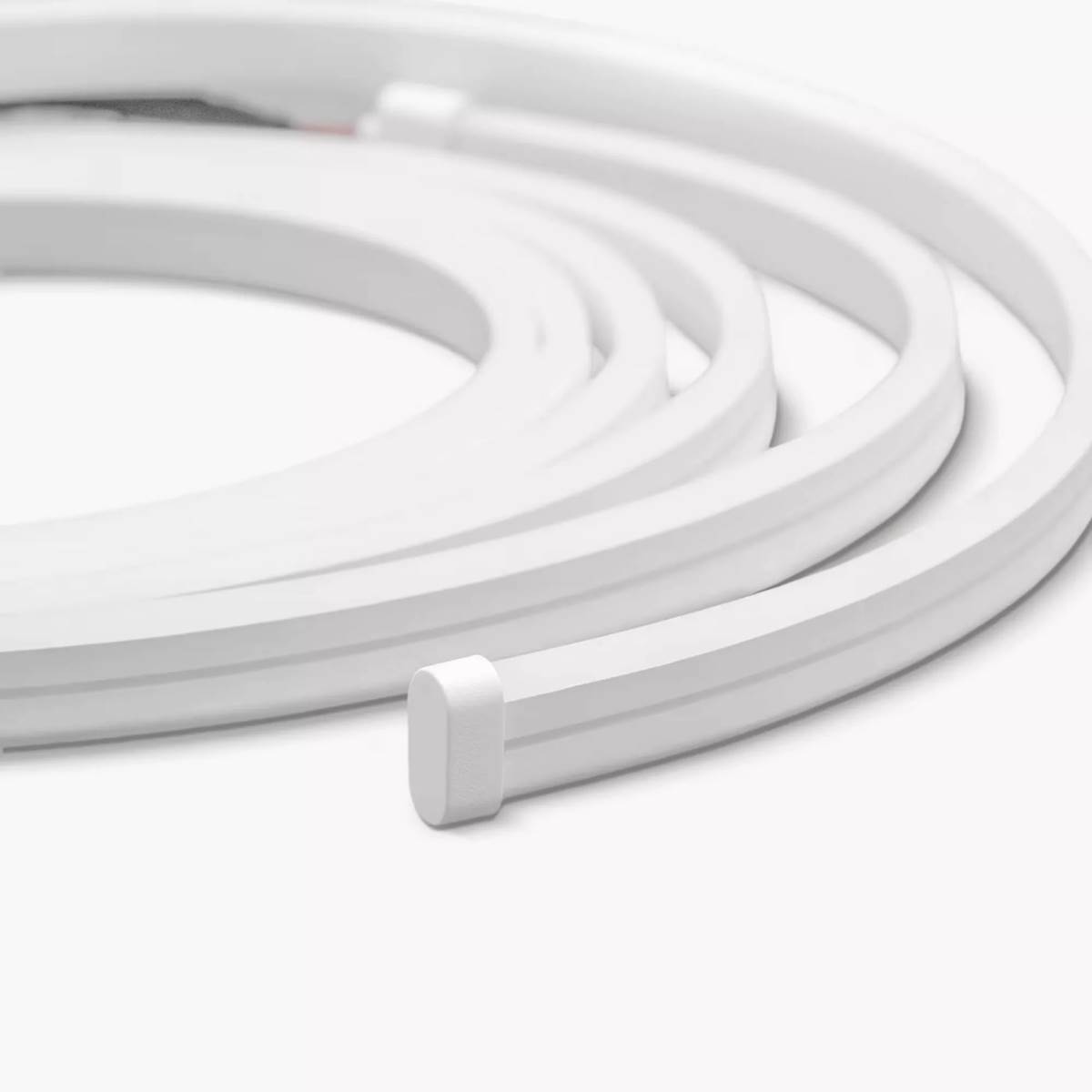 燈條具備IP67防塵、防水等級，適合日常戶外使用，確保耐用性與實用性。（圖／特斯拉提供）