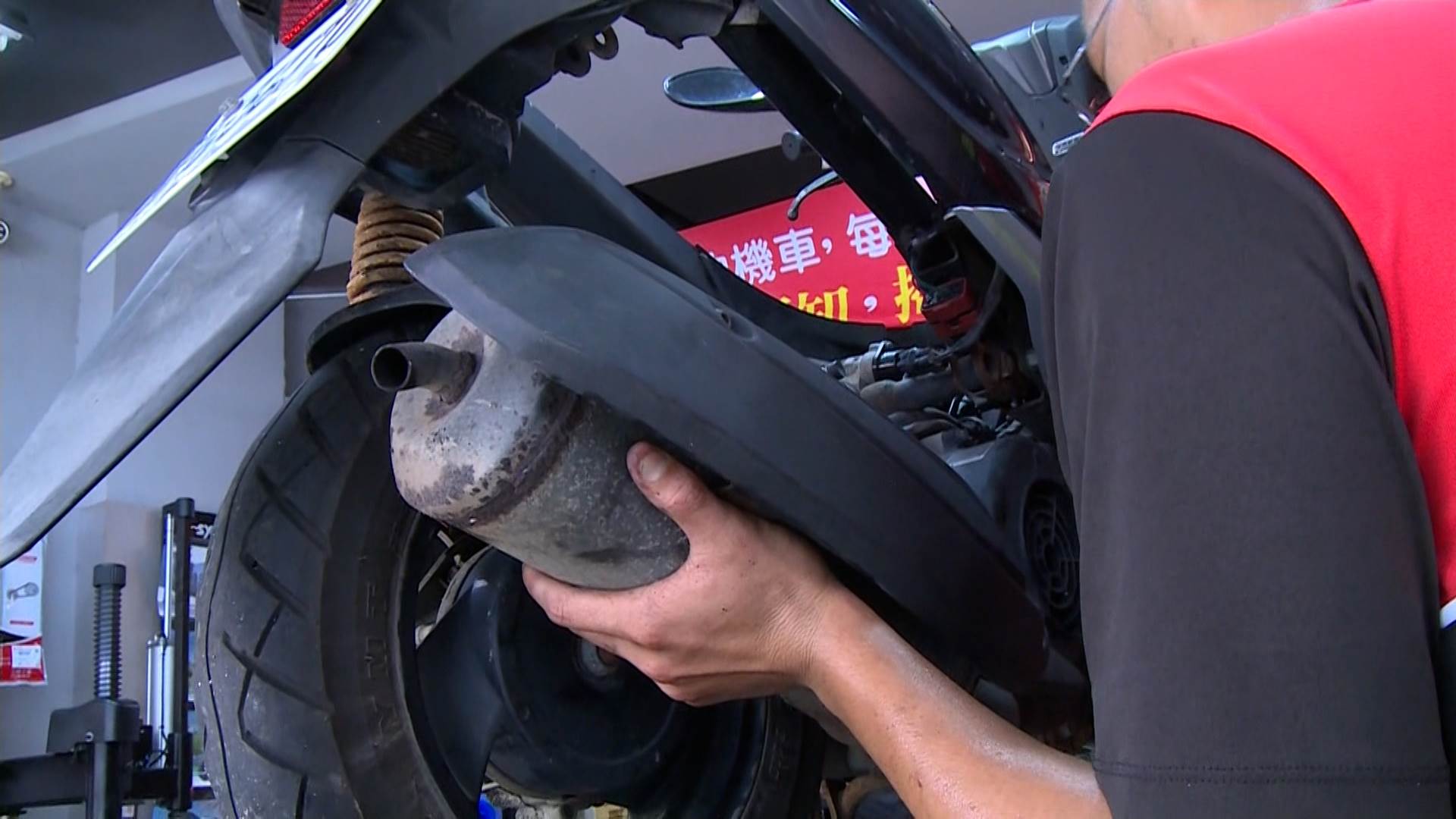 車輛泡水也可能影響行車安全，損壞嚴重的就得汰換。