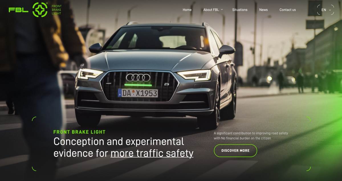 車頭安裝煞車燈可以有效讓前方的用路人理解這輛車正在進行減速行為。（圖／翻攝自frontbrakelights）