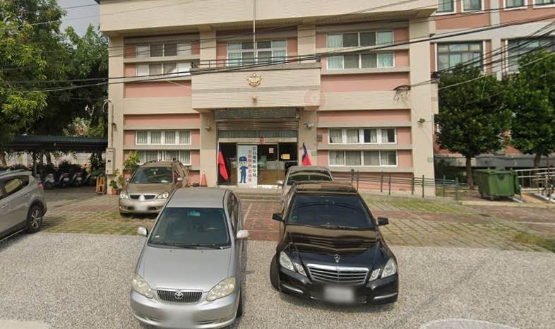 湖內分局湖街派出所接獲房東報案,指租客謝男無故失聯且未繳房租。(圖/翻攝自Google maps)