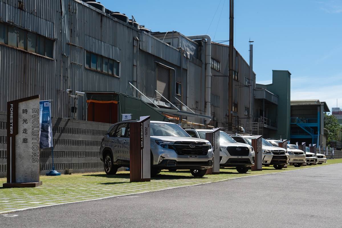 Subaru總代理台灣意美汽車於8月15日正式發表全新第六代Forester車型（左）。（圖／意美汽車提供）