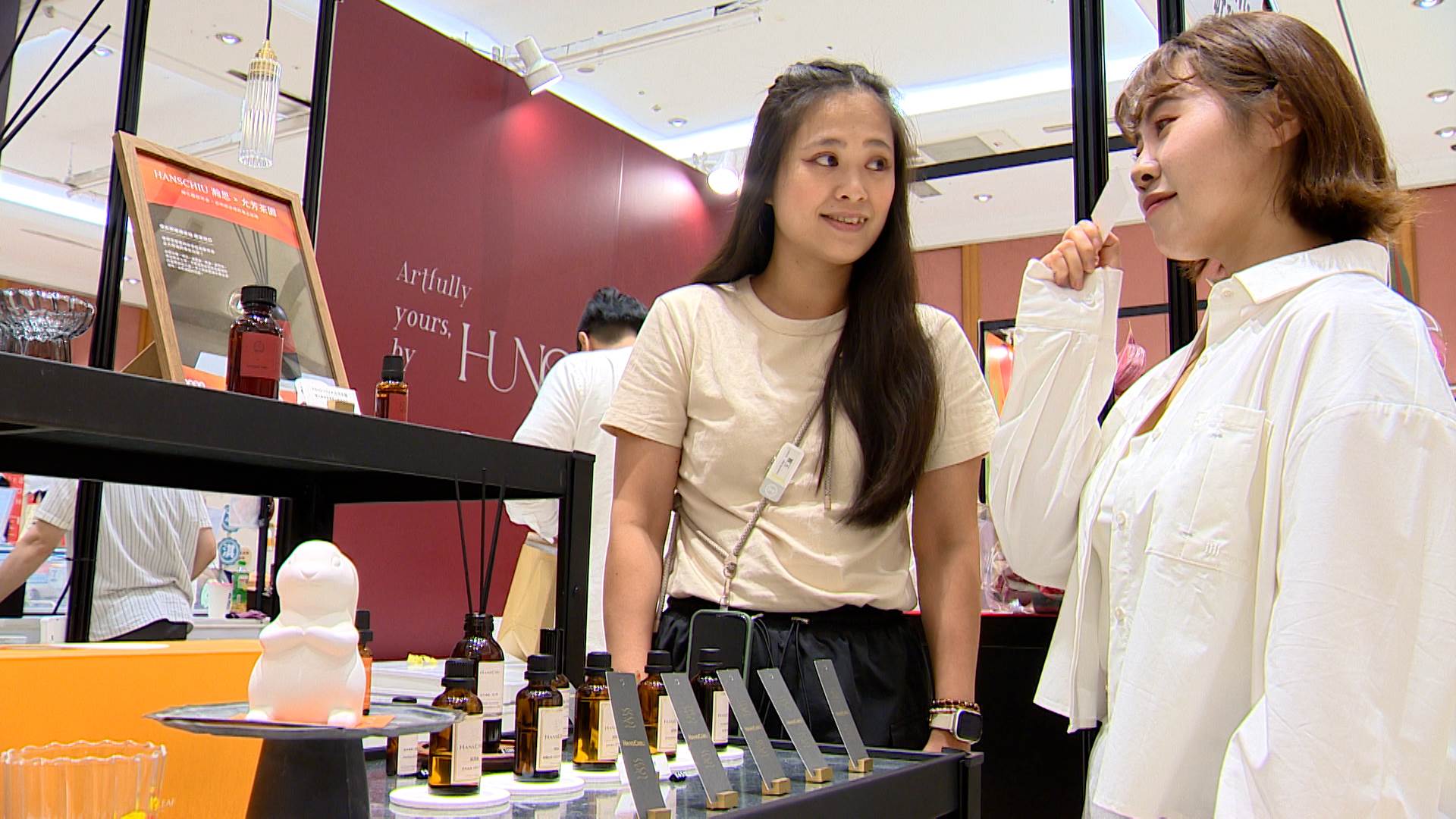 臺東紅烏龍茶透過<a href='/search/tags/跨界合作/' target='_blank'>跨界合作</a>，讓紅烏龍不僅是飲品，更成為生活風格的展現。（圖／東森新聞）