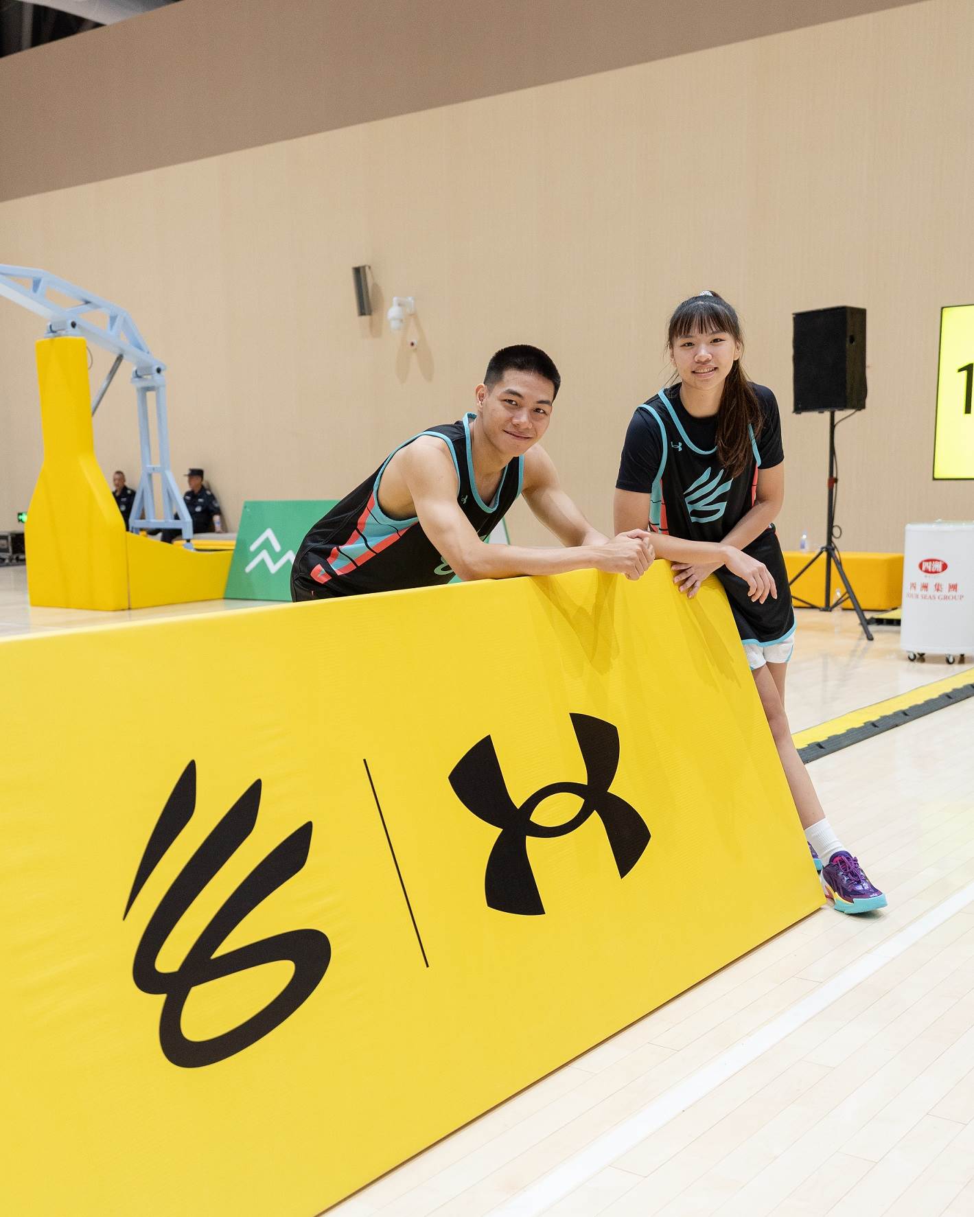 臺灣藝大籃球隊員王威翔、中華電信女子籃球隊員張家瑄獲邀參加「2025年CURRY BRAND ASIA TOUR」