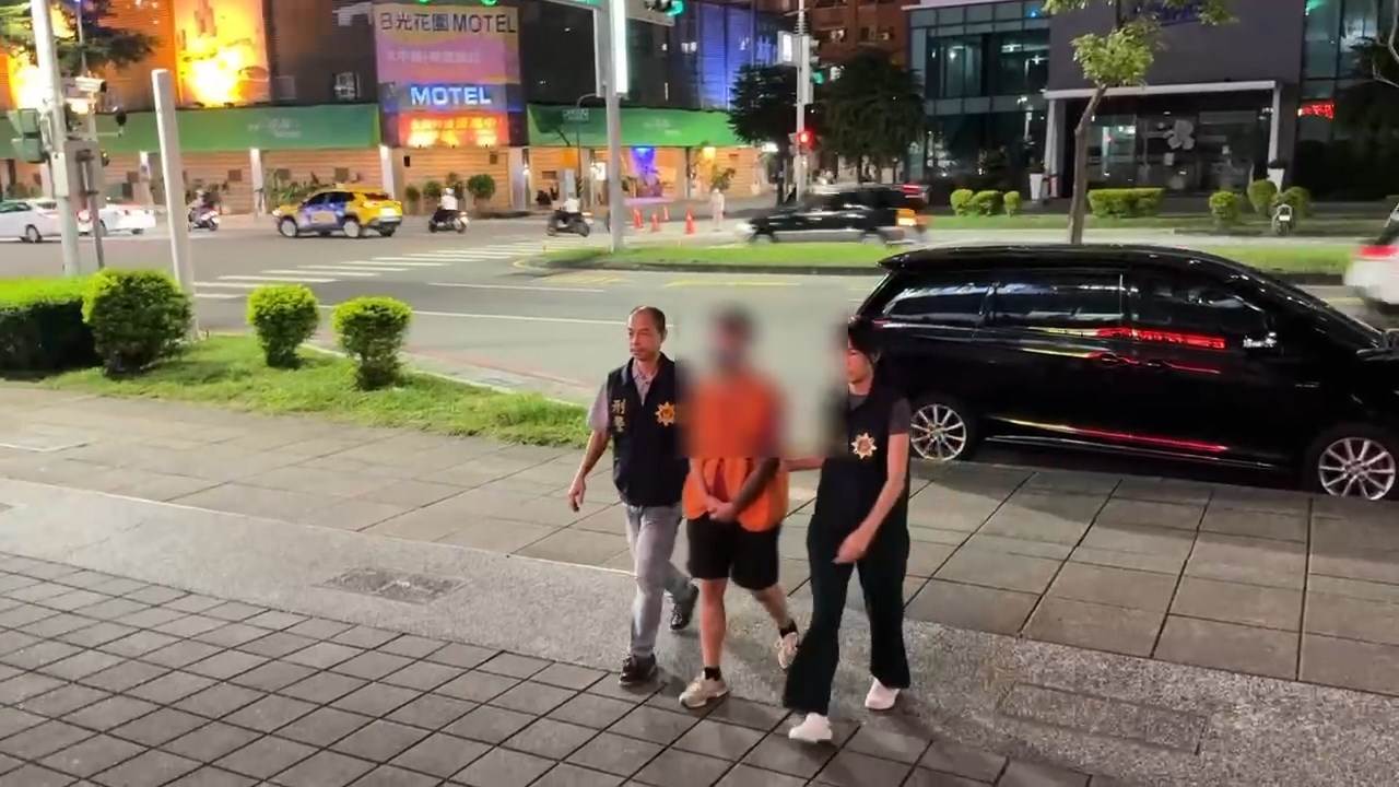 777564329.161669.mp4_snapshot_00.01