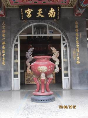 9e8ff899-6e02-42a2-bbcf-108b33d659da