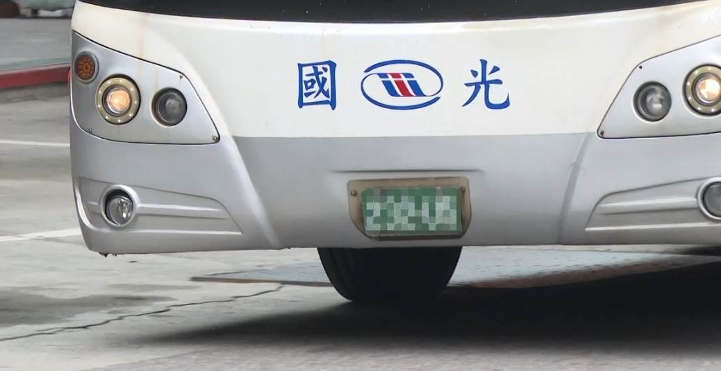 國光客運近半年兩度爆出欠薪爭議,財務危機浮上檯面。(圖/東森新聞)