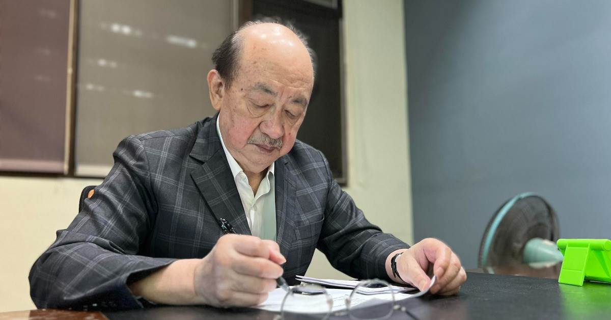 立法院黨團總召柯建銘去留問題持續延燒。（圖／翻攝自柯建銘臉書）