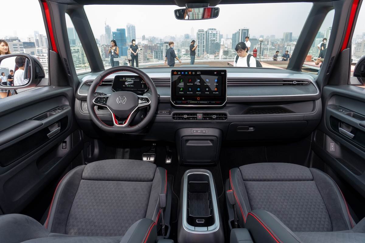 車內增加GTX專屬性能風格內裝、座椅以及儀表飾板。（圖／林昱丞攝影）