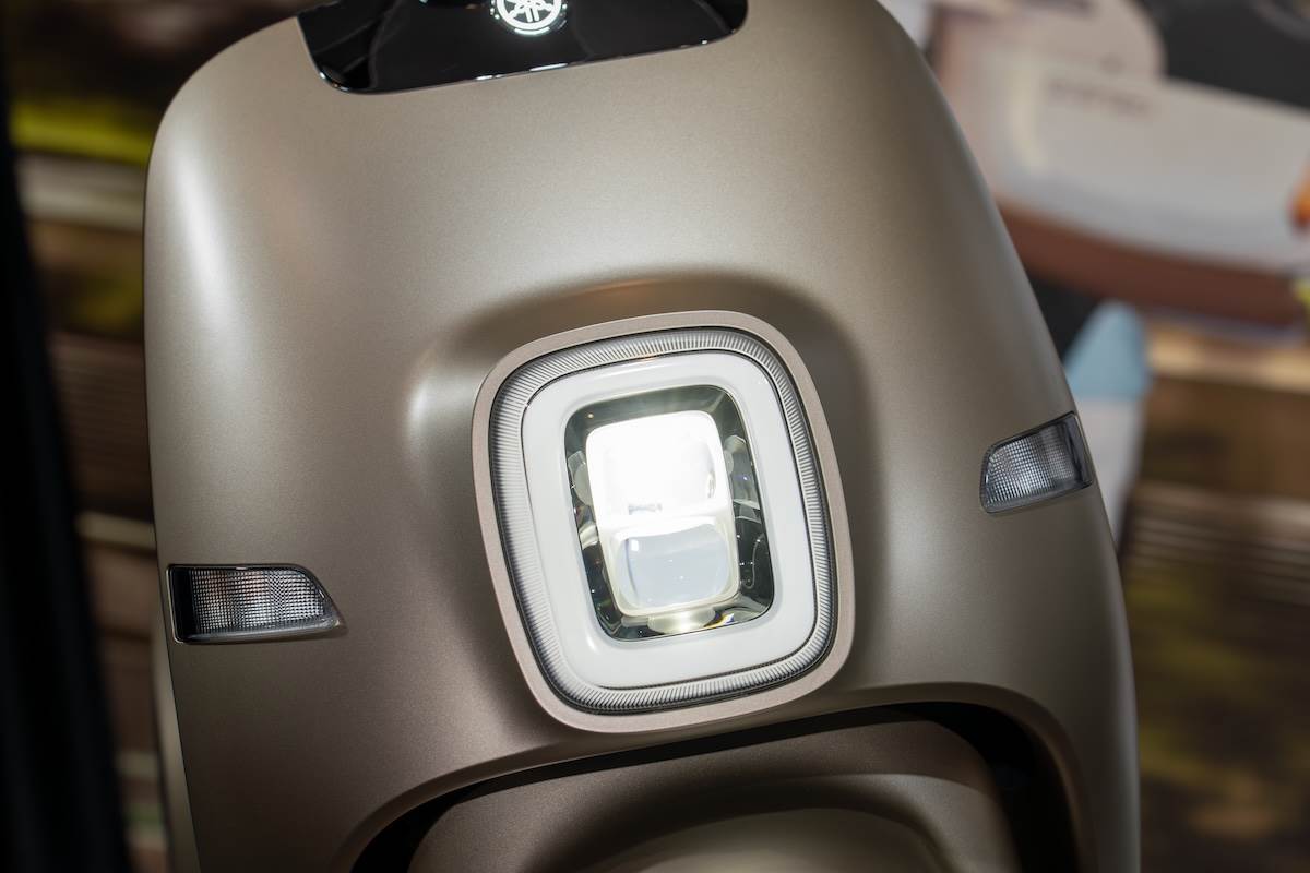 CUXiE傳承「方中帶圓」的經典設計語彙，並融入現代「CUBE」美學，展現俐落且精緻的外觀。（圖／林昱丞攝影）