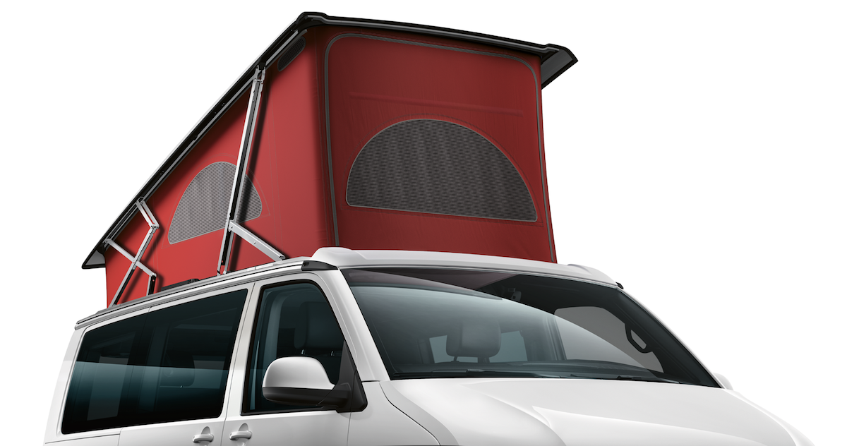 香草白車色搭配魅影紅升降車頂帳篷。(圖/台灣福斯商旅提供)