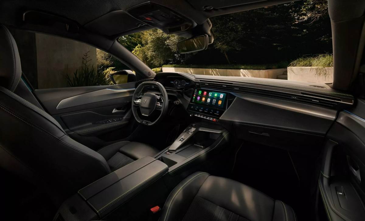 車內以細節調整為主,搭載新款3D數位儀表介面,提升科技視覺層次。(圖/寶獅提供)