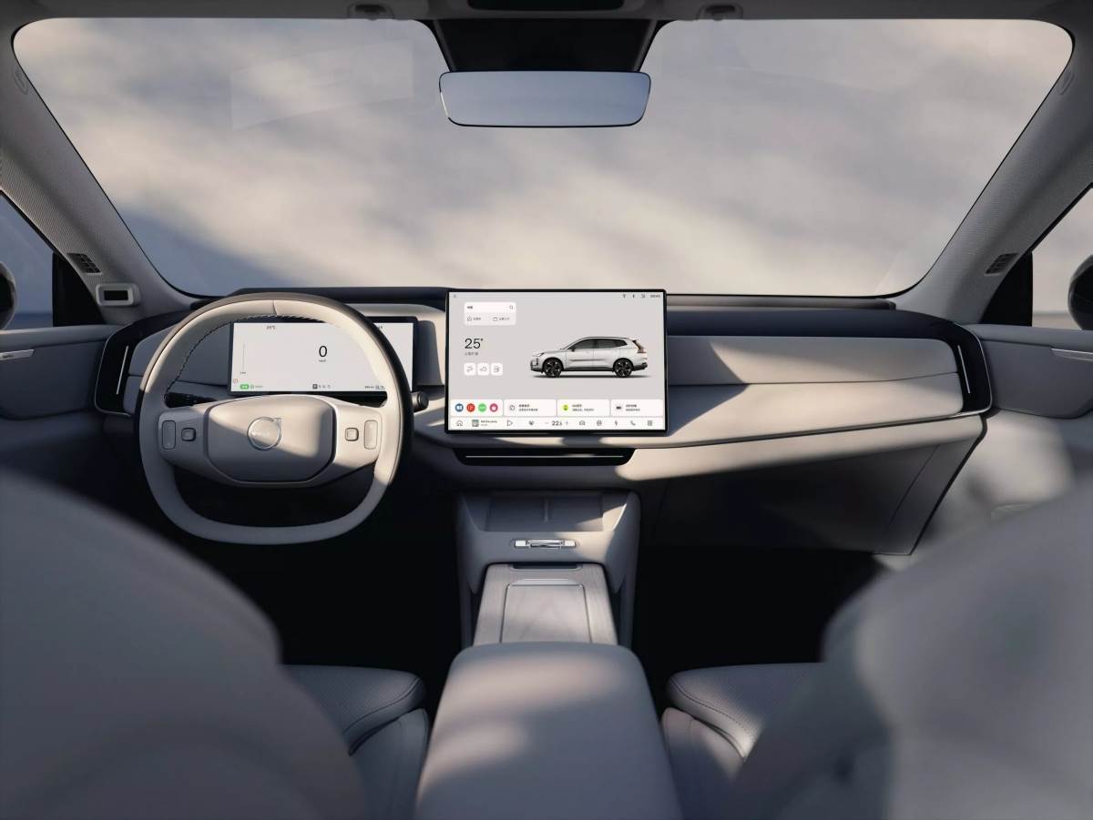 電池容量為21.2 kWh與擴增版39.6 kWh，提供116公里或180公里的純電續航里程。（圖／Volvo提供）