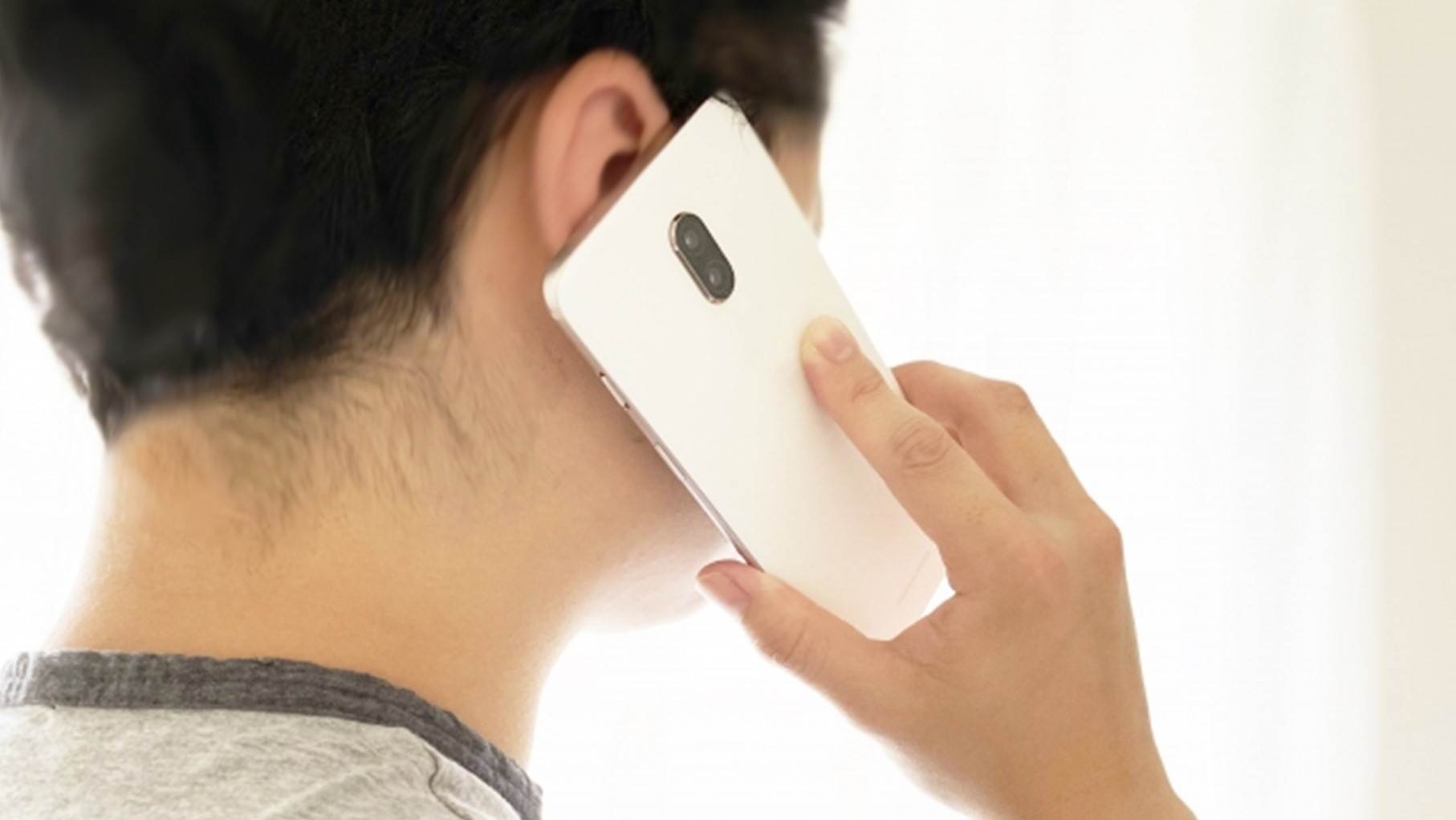 民眾最常使用的網路活動為撥打網路語音電話(89.7%)。(示意圖/翻攝自photoAC)