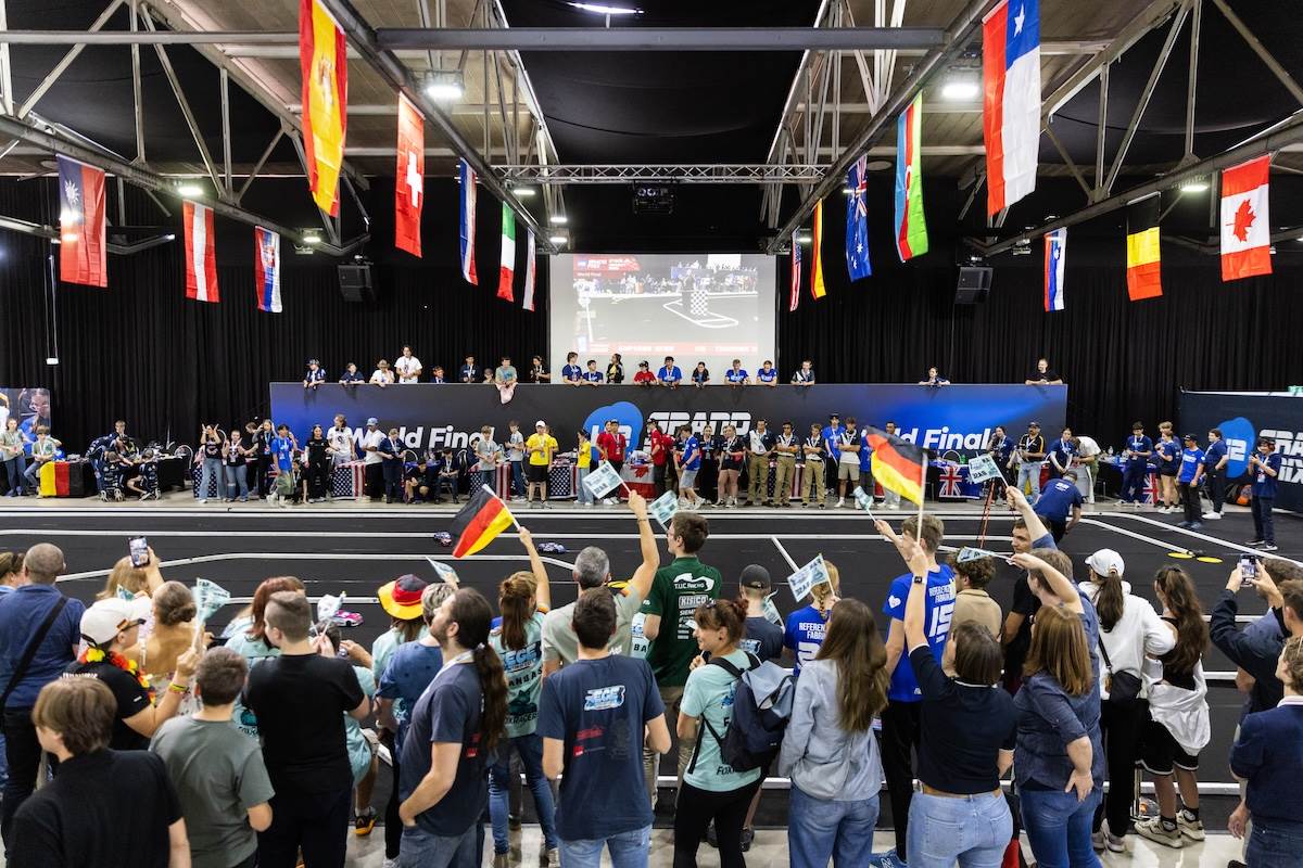 總決賽賽程長達7天, 有來自20多個國家的50多支隊伍在不同的分組賽同場競技。(圖/聯華新能源提供)