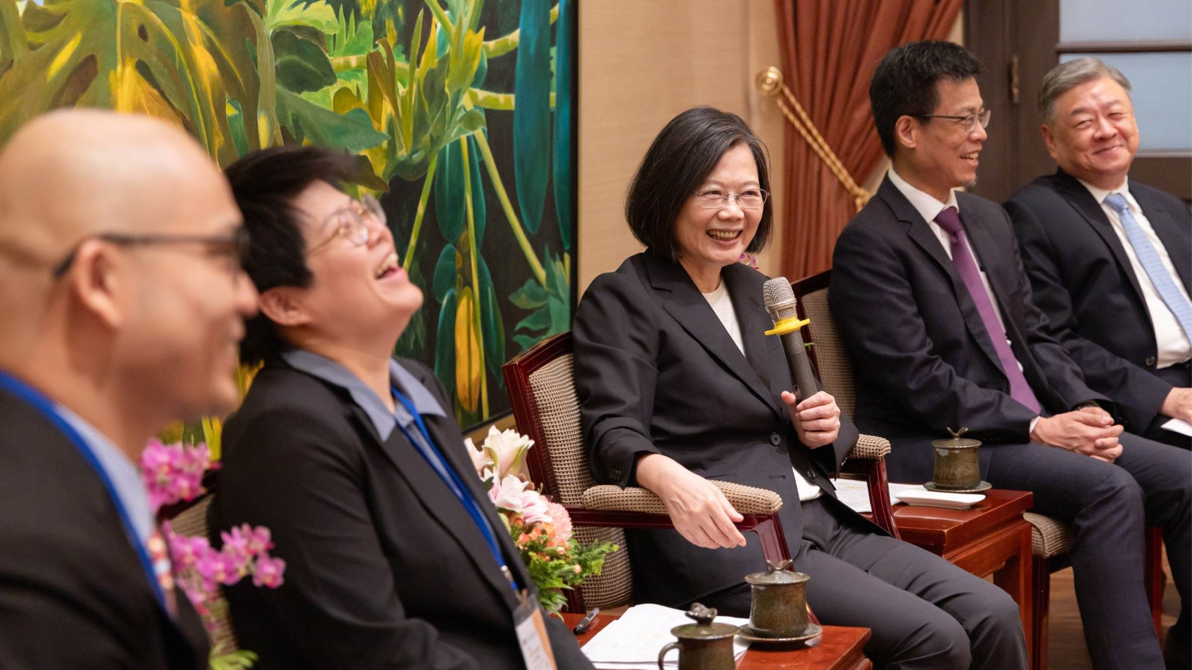 2023年「VisionThai 看見泰國」創辦人李致德以海外華媒代表身分受邀返台晉見時任總統蔡英文。（圖／VisionThai看見泰國提供）