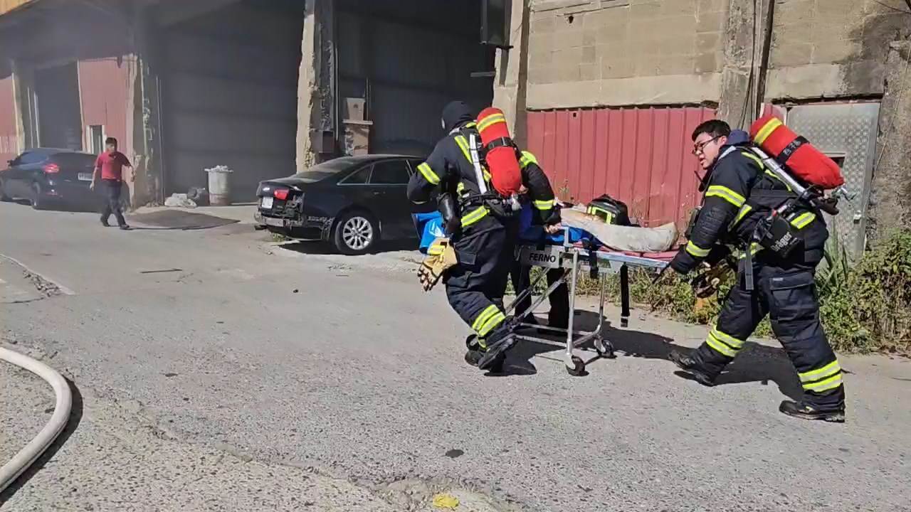 8281c64f-444d-49e8-8683-2b50b9bc2001.mp4_snapshot_00.01.033