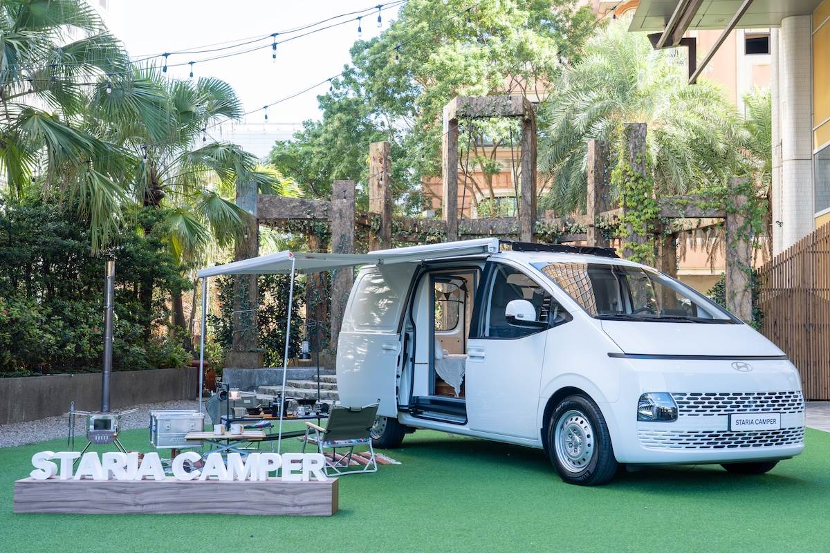 STARIA CAMPER是與「輔康企業」合作，利用STARIA VAN寬闊的後廂空間，打造出一棟溫馨戶外小屋。（圖／林昱丞攝影）