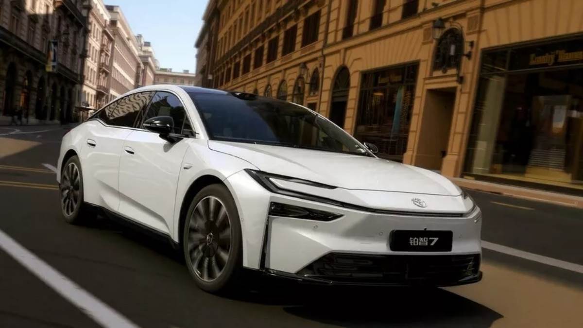 bZ7將搭載由中創新航提供的LFP磷酸鐵鋰電池組，並配備一顆單電動馬達，輸出約268至278匹馬力。（圖／豐田提供）