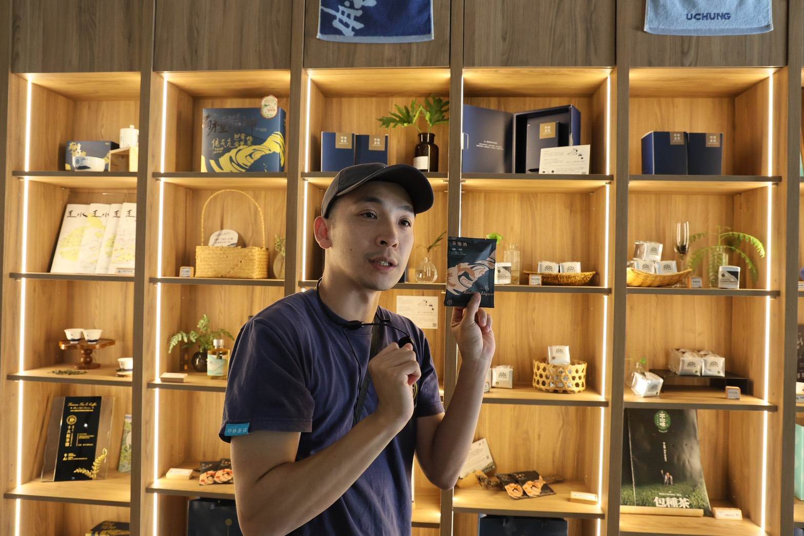 6_坪林在地青年創辦「有種茶」團隊，展現不同於以往的「有種精神」，挑戰茶葉與烈酒融合的激烈碰撞。