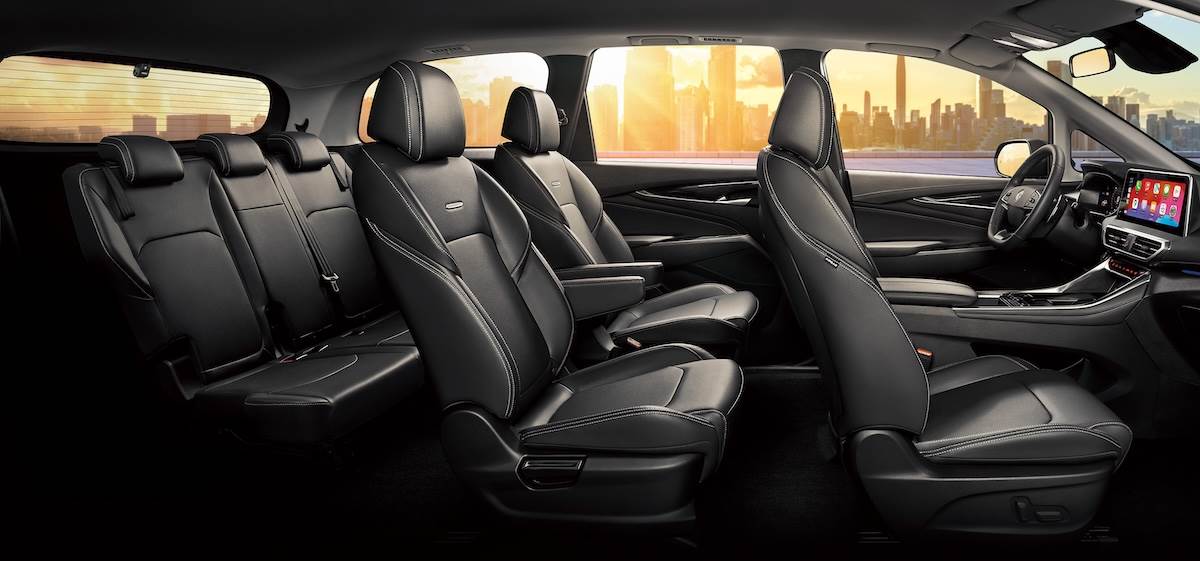 採用正七人座全尺寸空間規劃，三排乘客皆能享有舒適座椅與充裕腿部空間。（圖／MG Taiwan提供）