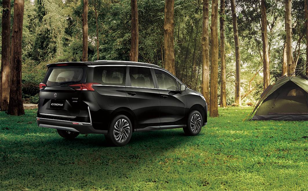 車尾融合LED尾燈、貫穿式飾條與後保桿上的對稱鍍鉻飾件，展現層次分明的收尾印象與高度辨識度。（圖／MG Taiwan提供）