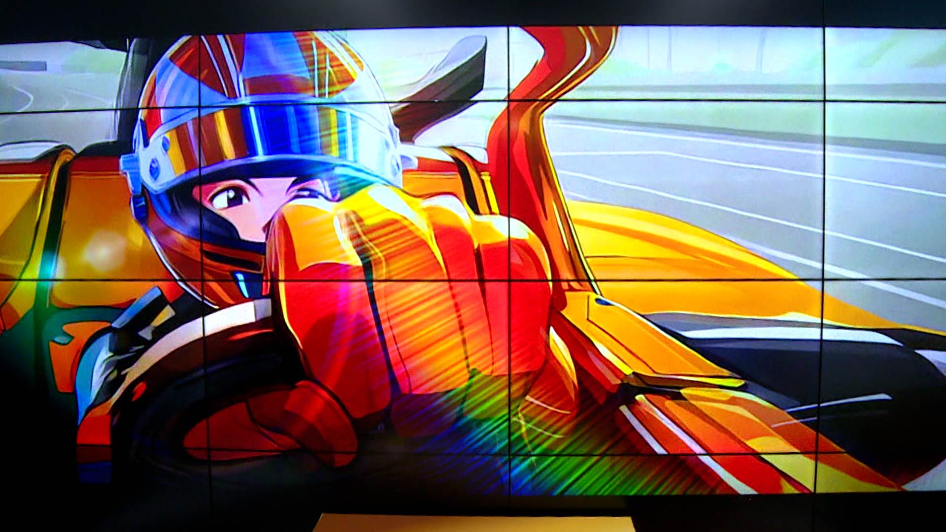 首賣會現場打造F1主題氛圍，吸引大批民眾排隊搶購iPhone 17。（圖／東森新聞）