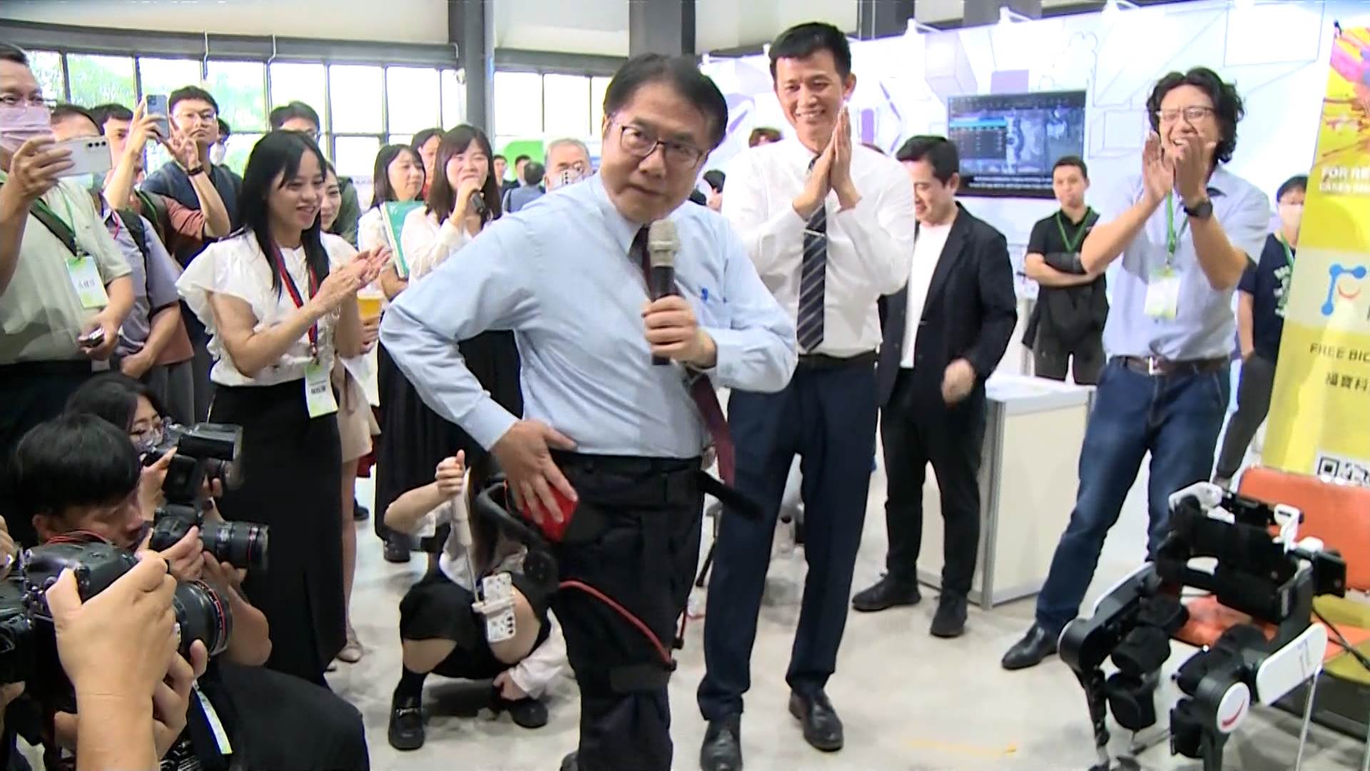 新聞跨螢2024_數位專案.00_06_15_23.Still018