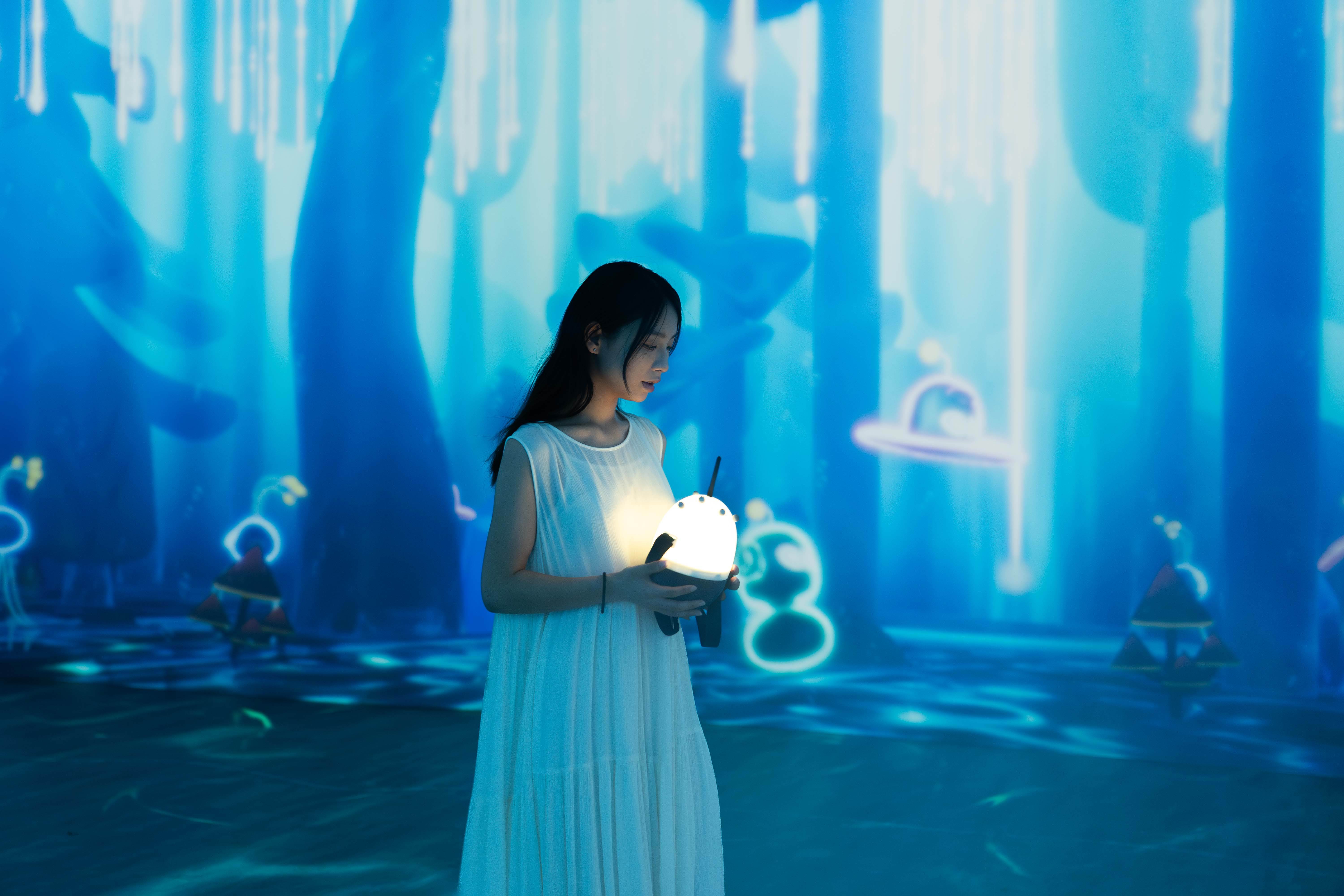  科技藝術互動裝置體驗。（圖／桃園市政府提供）