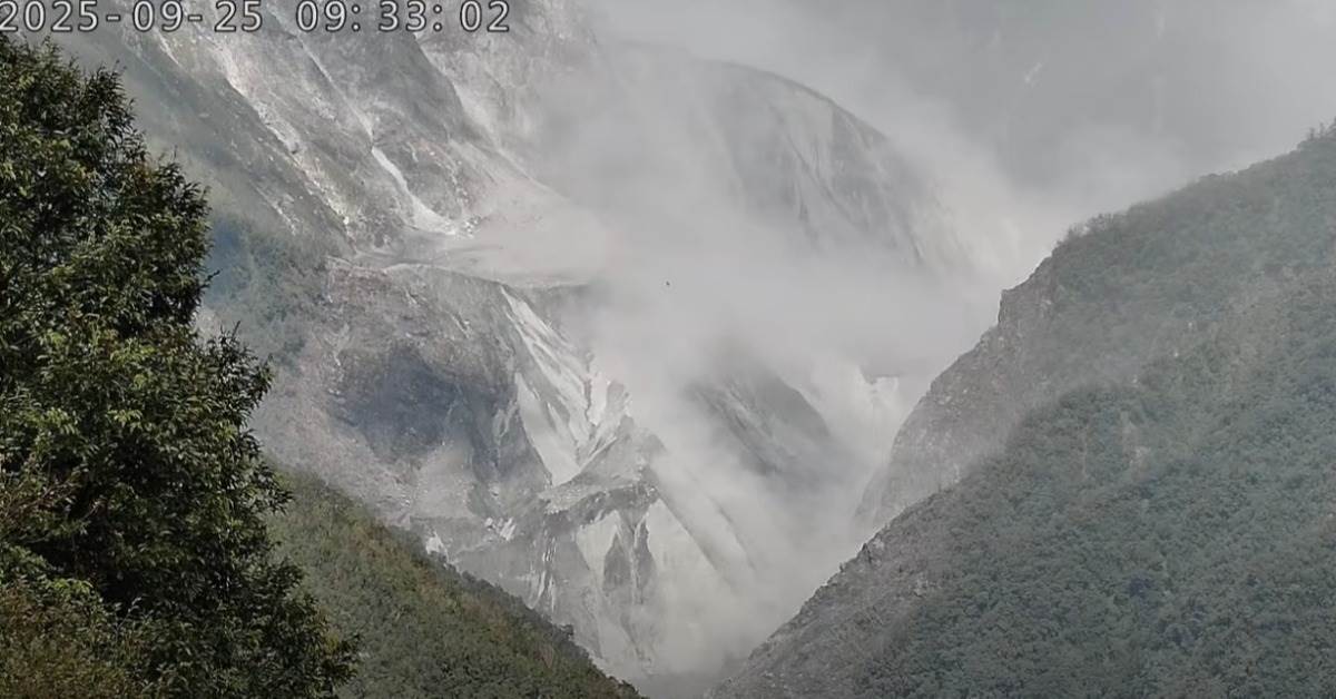 馬太鞍溪堰塞湖露。（圖／翻攝自林業保育署花蓮分署YouTube）