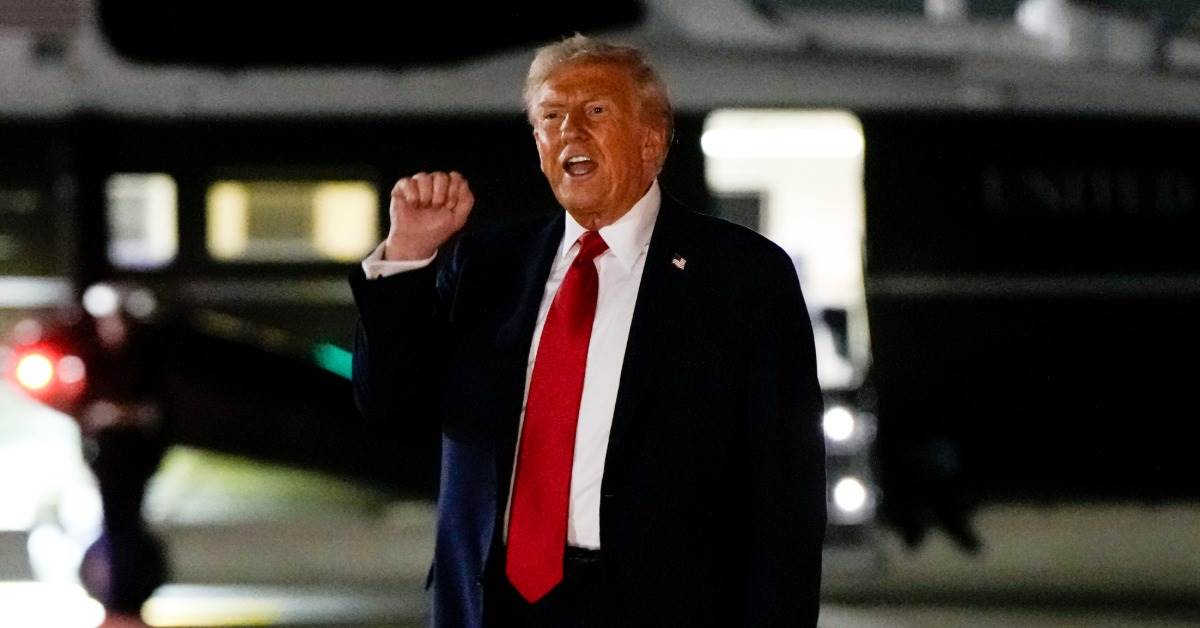 川普政府此舉，被視為延續並擴大其「提高進口成本、推動國內製造」的核心政策方向。（圖／美聯社）