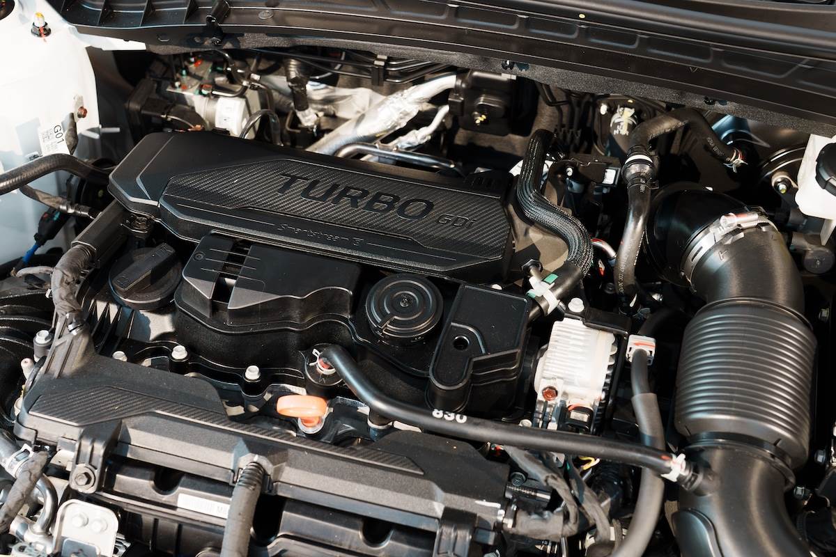 動力方面維持不變，一樣搭載最新世代Smartstream 1.6 Turbo缸內直噴渦輪引擎。（圖／林昱丞攝影）