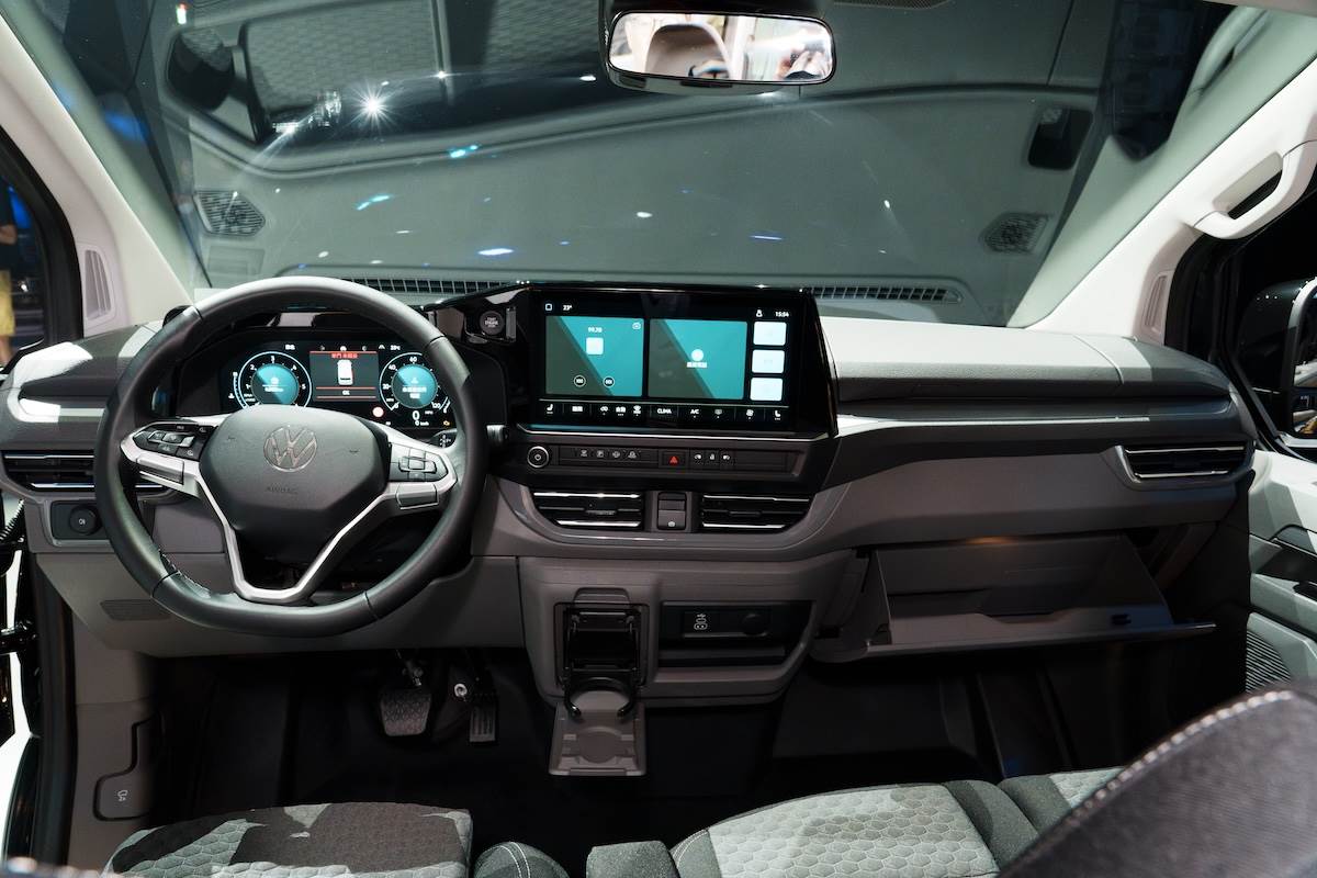 內裝配備全面數位化,配備豐富性也大幅提升。(圖/林昱丞攝影)