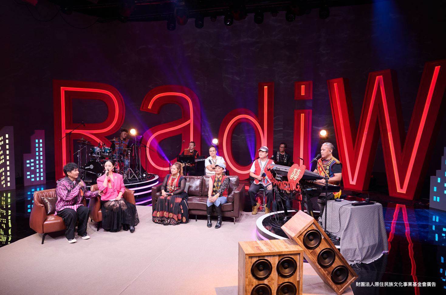 《Radiw不打烊》每集以不同主題展開，呈現原民音樂的多樣樣貌。（圖／原文會提供）
