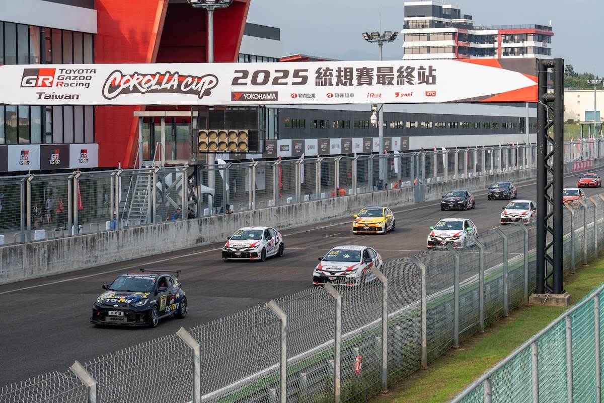 Bonus Race起跑前，由ROOKIE Racing豐田大輔駕駛紐柏林冠軍車TG-RR #109 GR YARIS DAT領跑。（圖／林昱丞攝影）