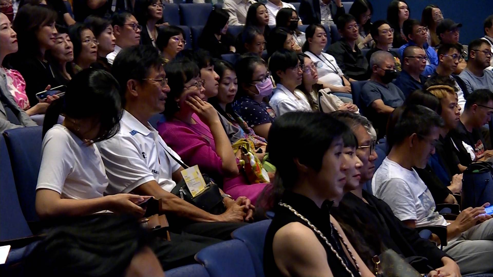 10週年展演活動起跑茶會邀請藝術界及產業界人士共數百人與會，場面盛大。（圖／東森新聞）